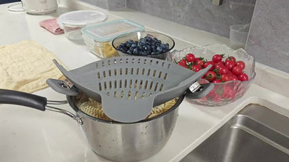 1pc Clip-On Pot Strainer – Hands-Free Silicone Colander for Pasta, Vegetables & More